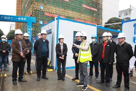 学校领导实地查看南湖校区在建重点工程项目建设情况
