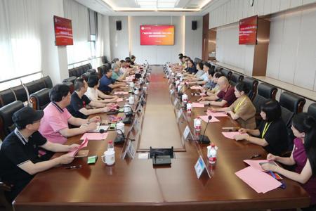 beat365官网顺利完成新一轮广西一流学科项目建设中期评估校外专家评审工作